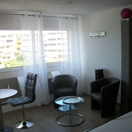 Studio Naturiste Port Nature 2 آجد